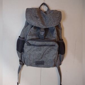 Vera Bradley Day Tripper Gray Back Pack